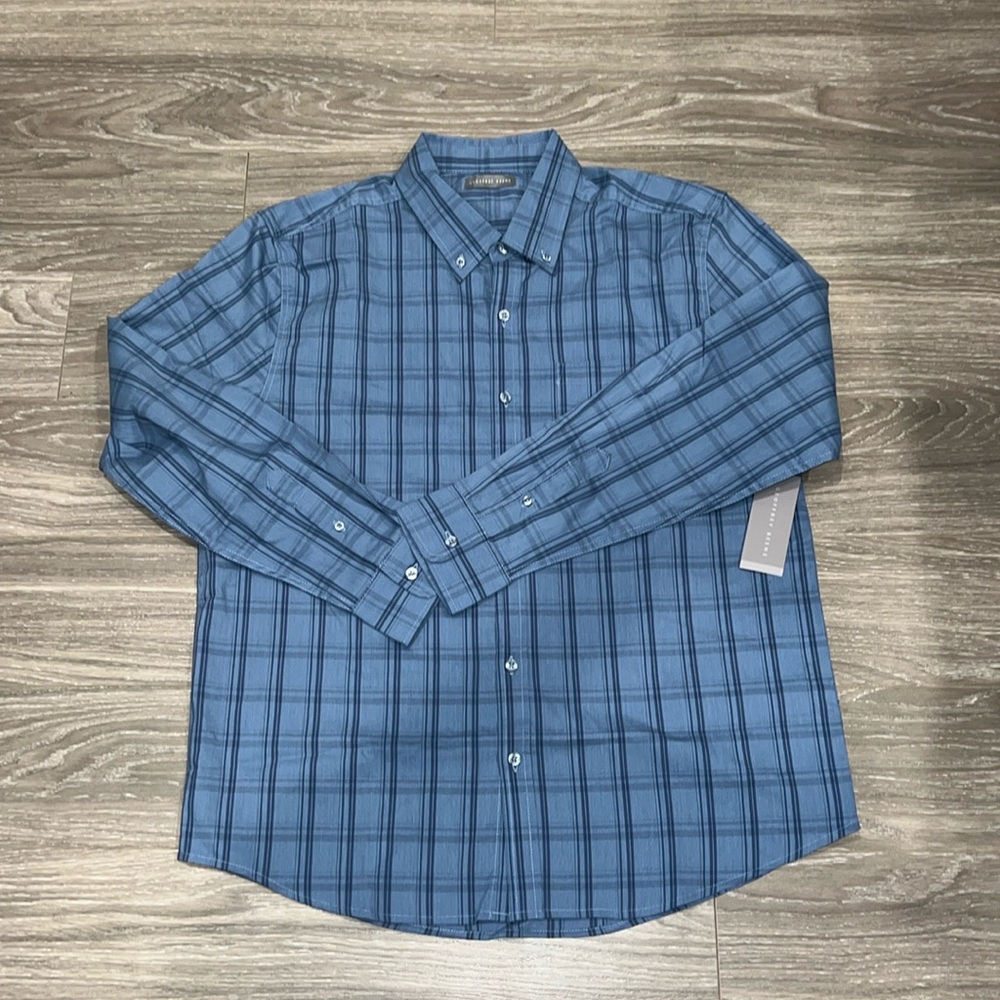 Geoffrey Beene dress shirt. Size L. NWT